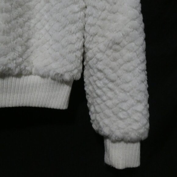 ECKO UNLTD RED | White Quilted Faux Fur Jacket with Pom Pom Hood Drawstring - Picture 16 of 16